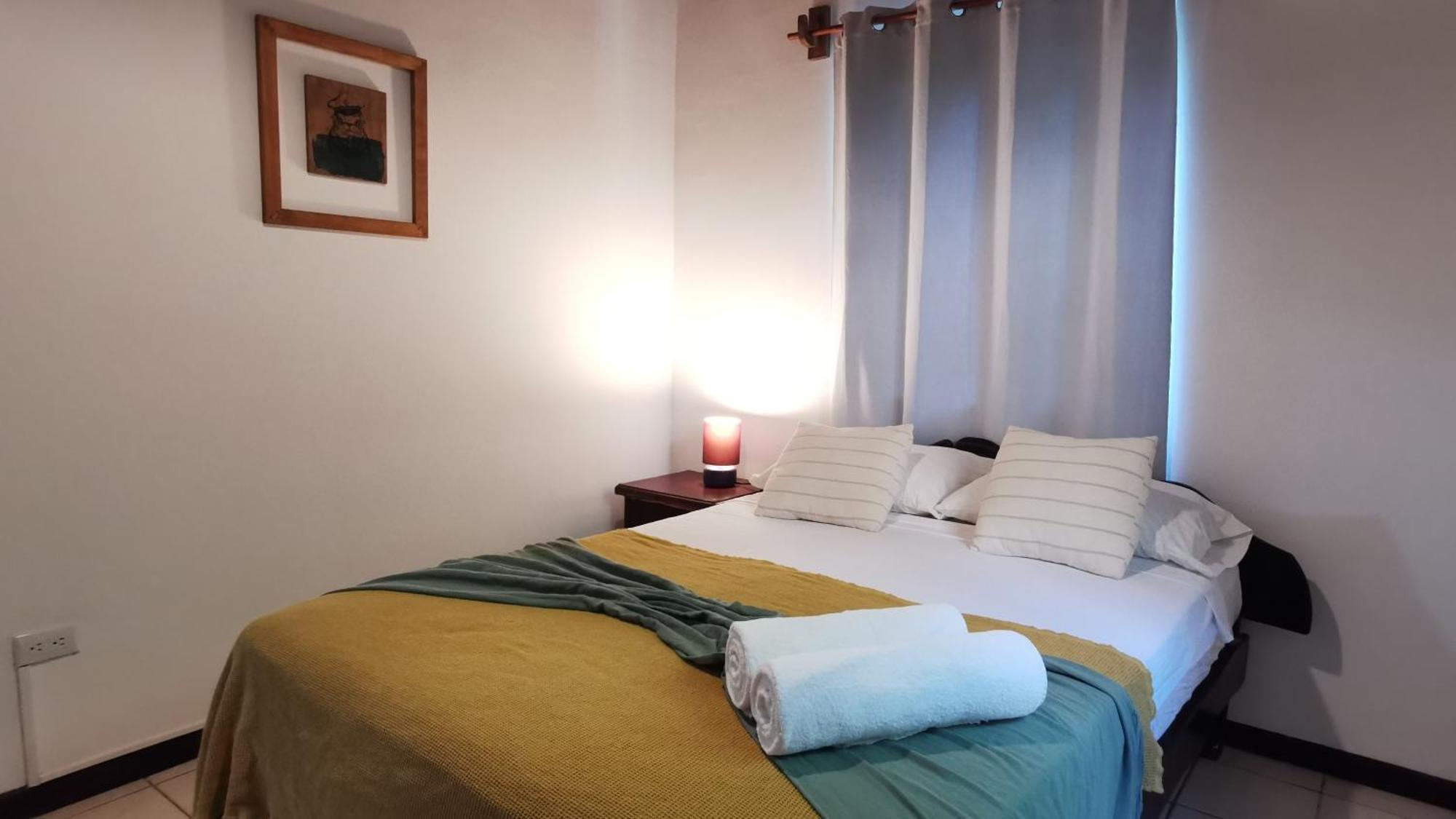 Colibri Apartments - 4 Min Walk To The Beach! Playa Santa Teresa  Room photo