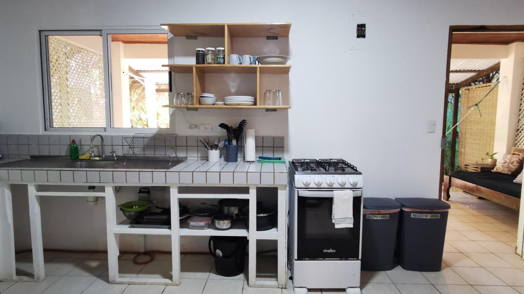Colibri Apartments - 4 Min Walk To The Beach! Playa Santa Teresa  Room photo