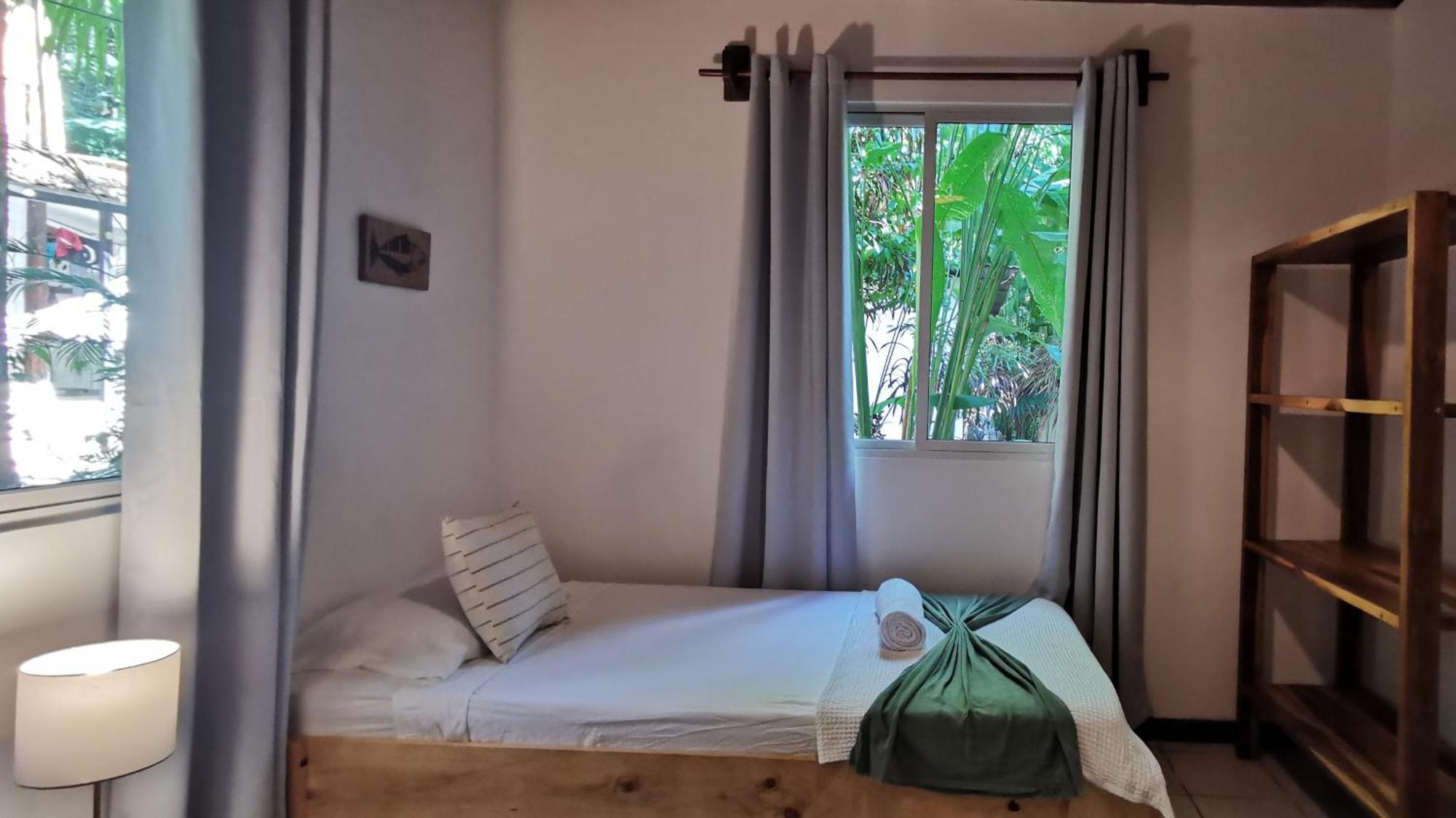 Colibri Apartments - 4 Min Walk To The Beach! Playa Santa Teresa  Room photo