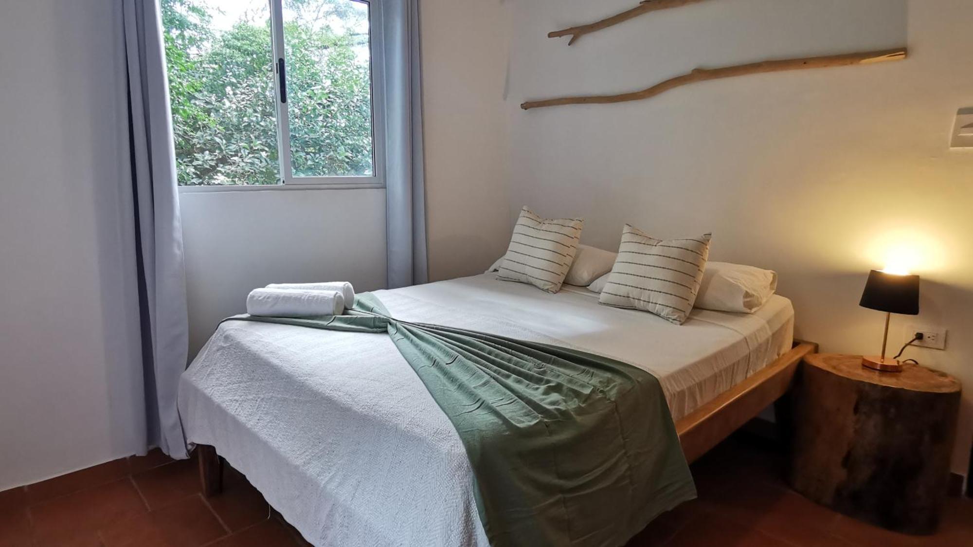 Colibri Apartments - 4 Min Walk To The Beach! Playa Santa Teresa  Room photo