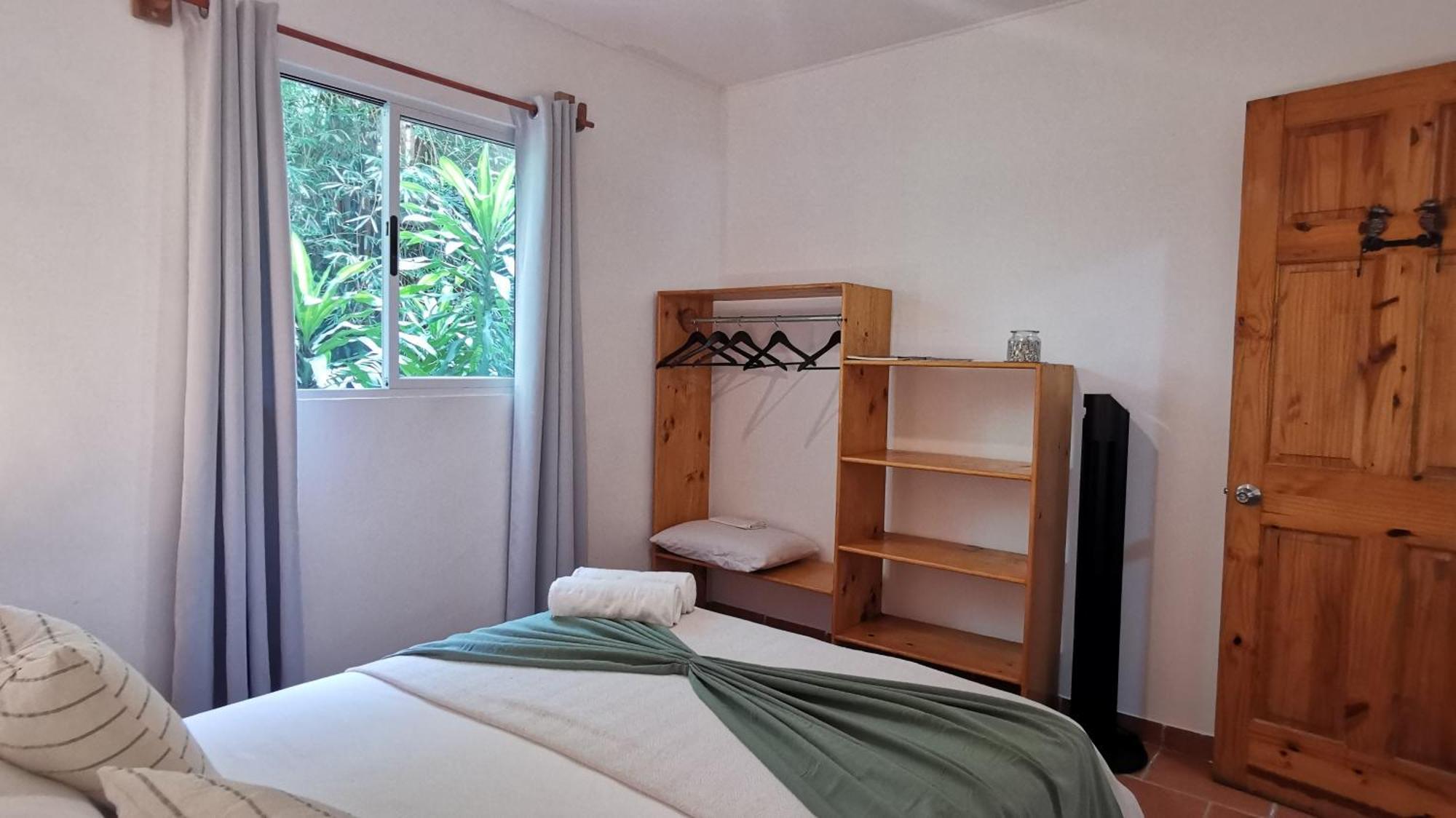 Colibri Apartments - 4 Min Walk To The Beach! Playa Santa Teresa  Room photo